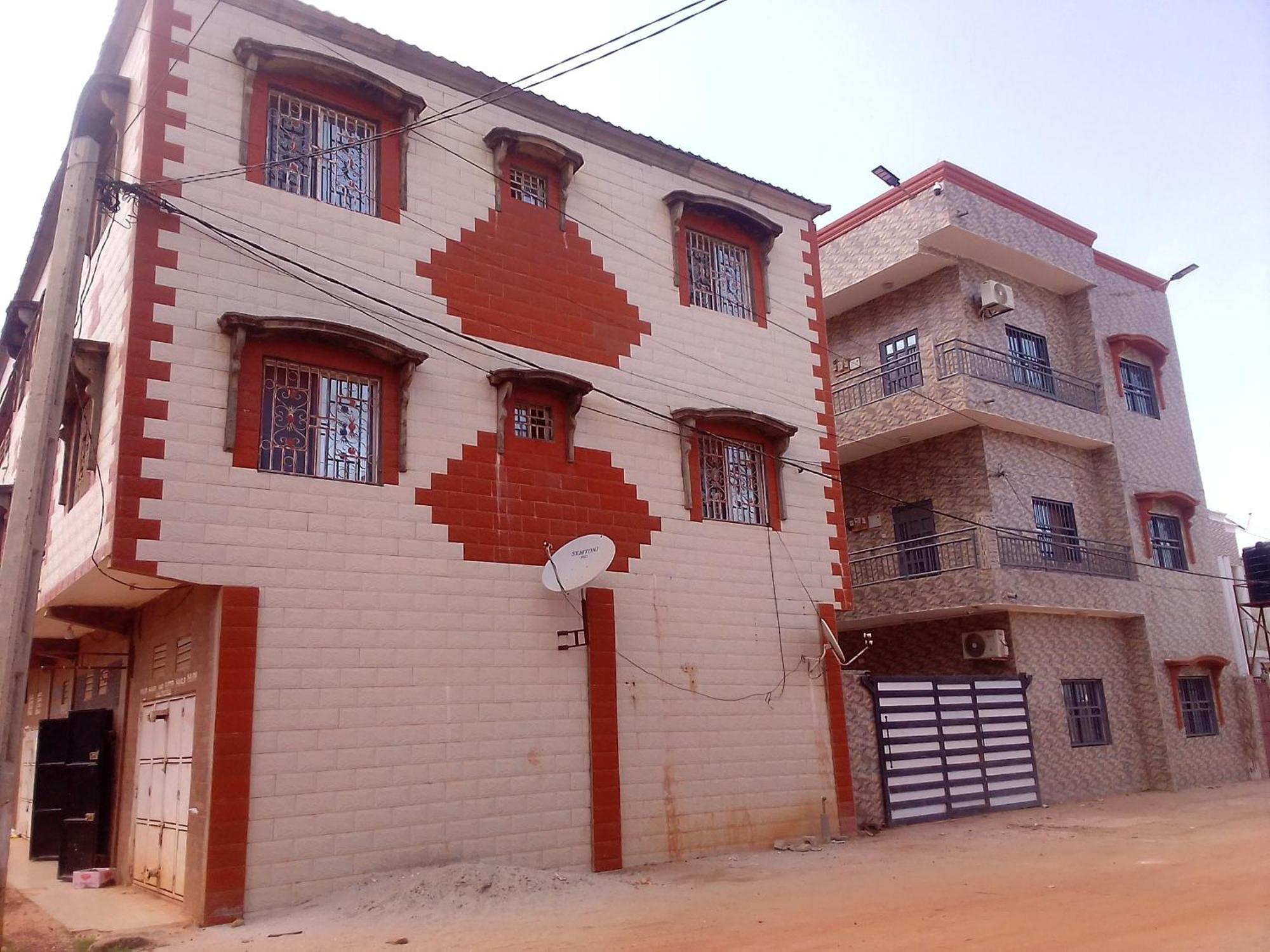 Barakah Estate Apartments Serrekunda Exterior photo